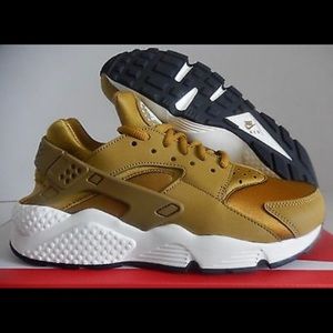 WMNS NIKE AIR HUARACHE RUN BRONZEINE